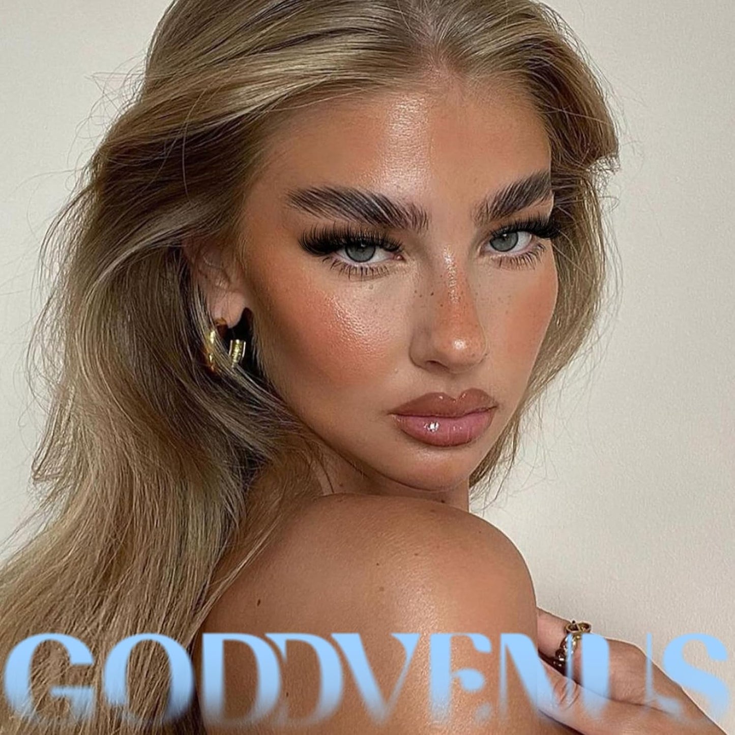 Lash Clusters Kit Wispy Lashes clusters Natural Fluffy Eyelashes Clusters 12mm 14mm 16mm Mixed Cluster Eyelash Extensions Kit D Curl DIY Individual Lashes Kit with Bond and Seal Lash Glue