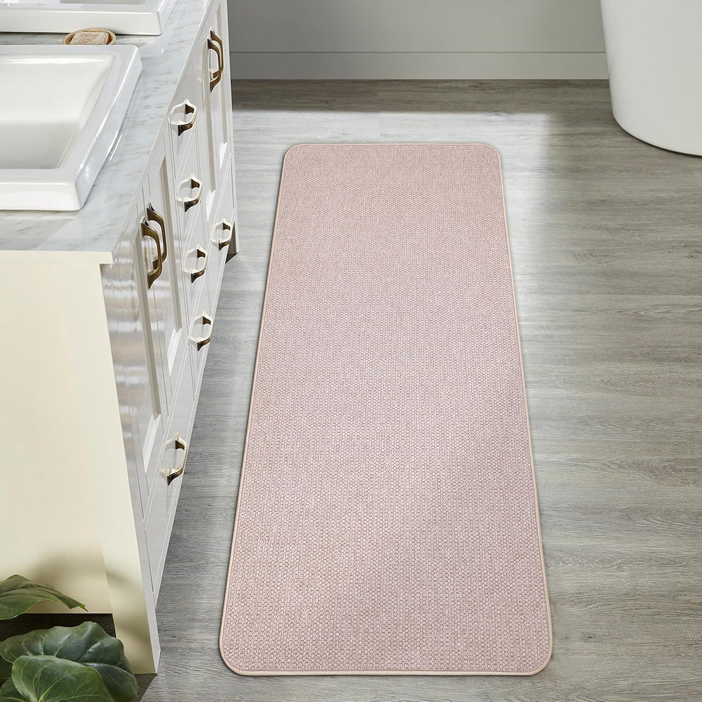 Bath Mat,Ultra Thin Bathroom Runner Rugs,Large Bath Mats for Bathroom,Quick Dry,Non-Slip,Machine Washable,Low Pile,Bath Rug,Shower Outside,Sink,Home Decor Accessories.Beige,2'x5'（24x60inch）